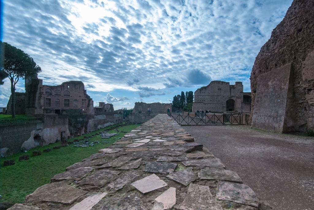 La Casa Di Emma A Trastevere Rome Bagian luar foto